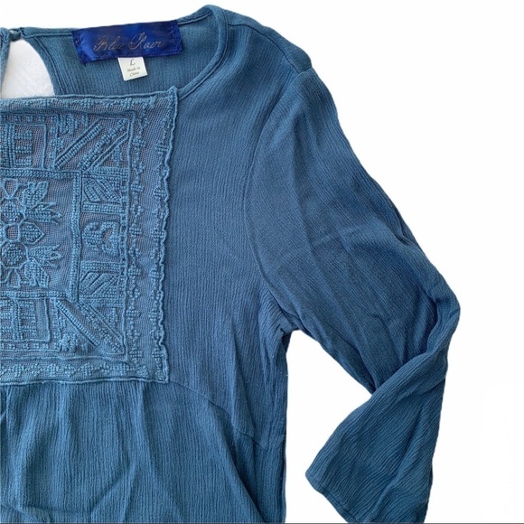 Francesca’s Shirt - Picture 4 of 14